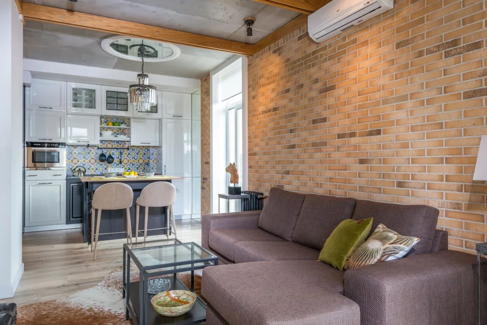 Máy móc, đồ gia dụng sẵn tại cửa hàng